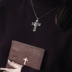 Collar de Joyería de la Cruz de Jesús
