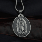 Collar de la Virgen María Nuestra Señora de Guadalupe