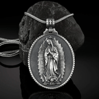 Collar de la Virgen María Nuestra Señora de Guadalupe