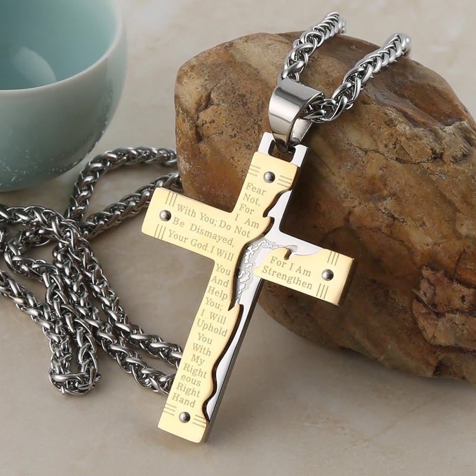 Collar de Cruz Religiosa de Jesús Crucificado