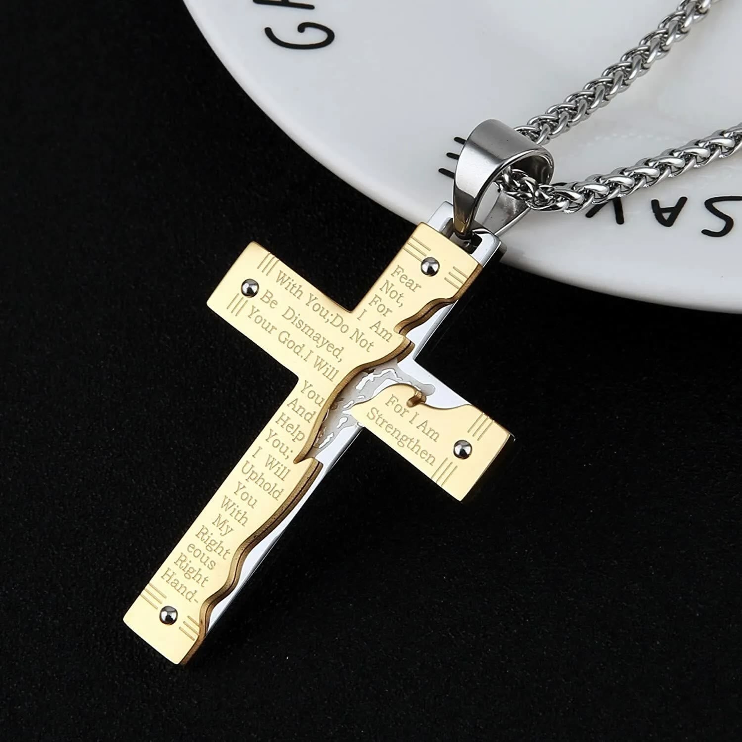 Collar de Cruz Religiosa de Jesús Crucificado