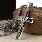 Collar de Oración con Crucifijo de Acero Inoxidable