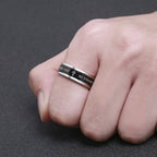 Anillo Rotatorio con Bordes en Cruz de Titanio Negro/Dorado