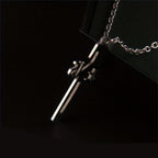 Collar de Acero Inoxidable con Cruz de Jesucristo