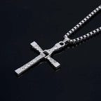 Collar de Cadena con Colgante de Cristal en Forma de Cruz