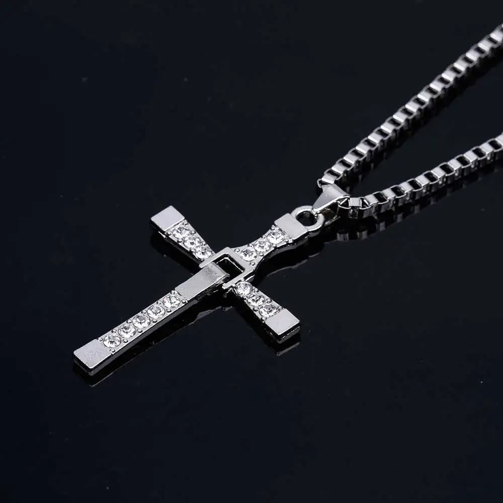 Collar de Cadena con Colgante de Cristal en Forma de Cruz