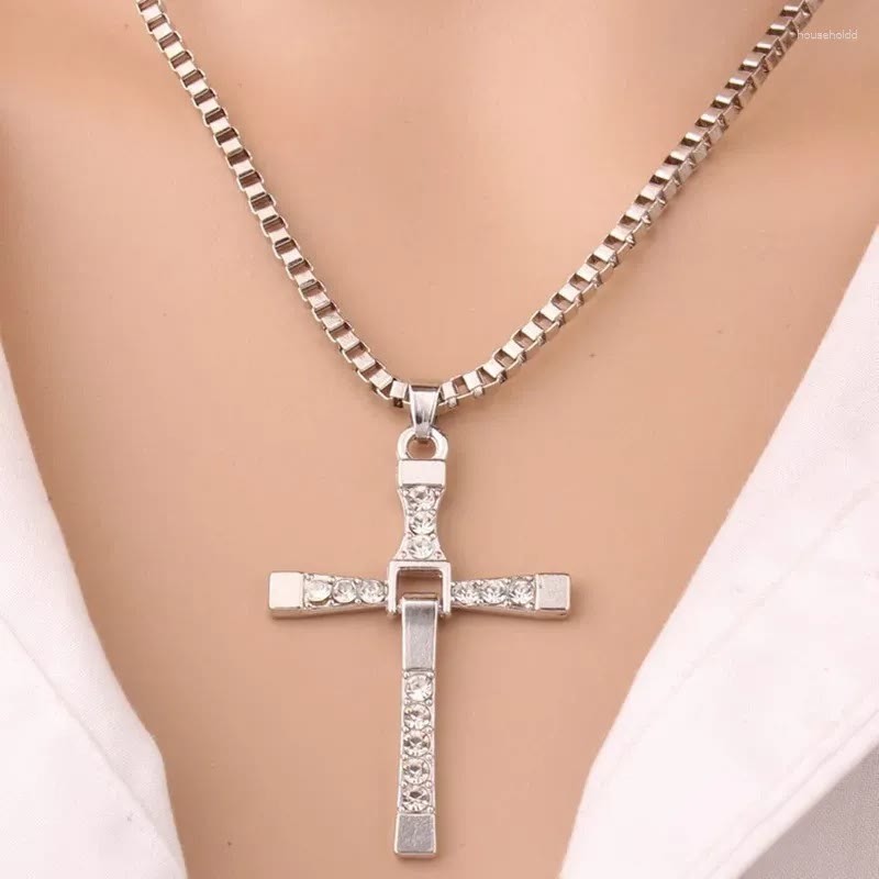 Collar de Cadena con Colgante de Cristal en Forma de Cruz