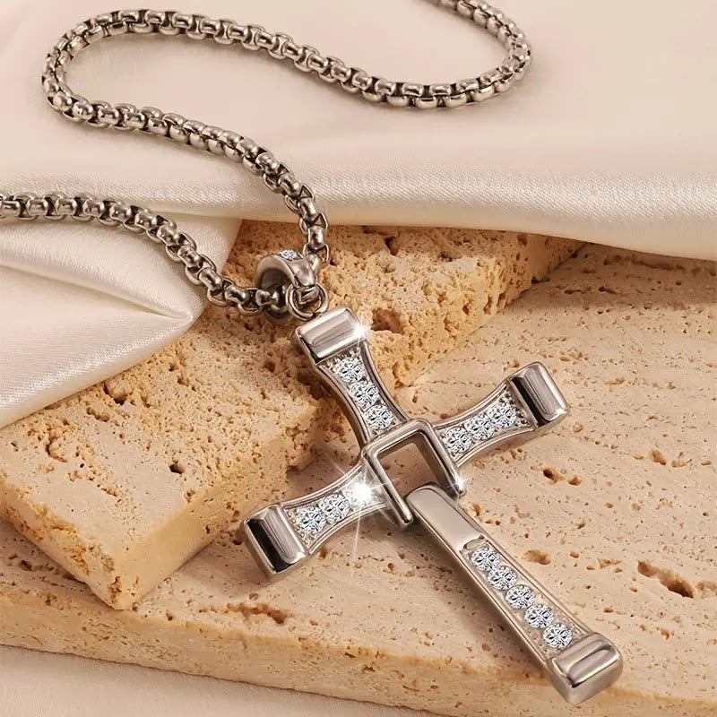 Collar de Cadena con Colgante de Cristal en Forma de Cruz