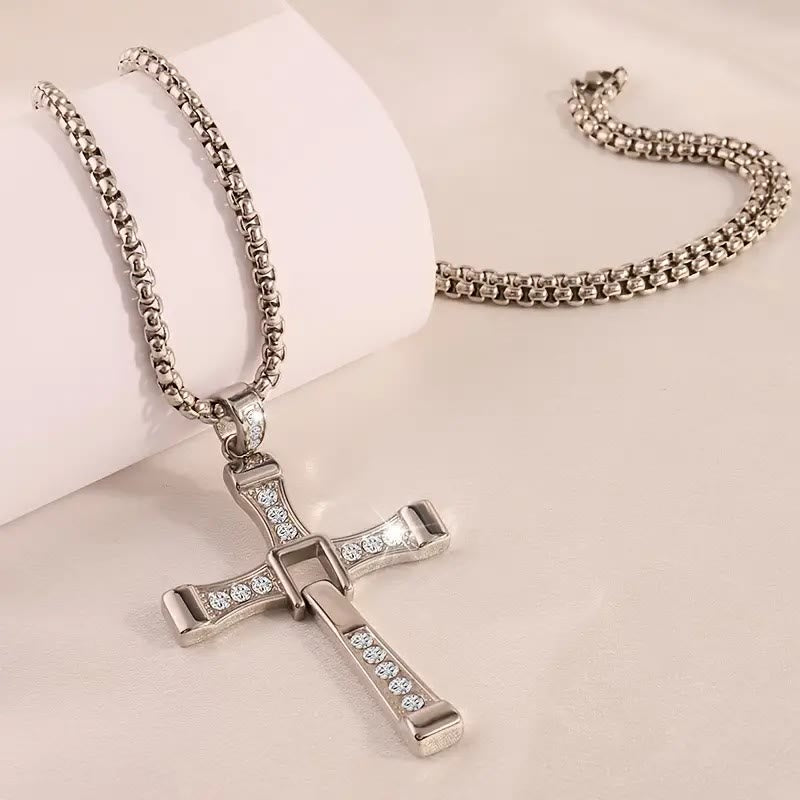 Collar de Cadena con Colgante de Cristal en Forma de Cruz