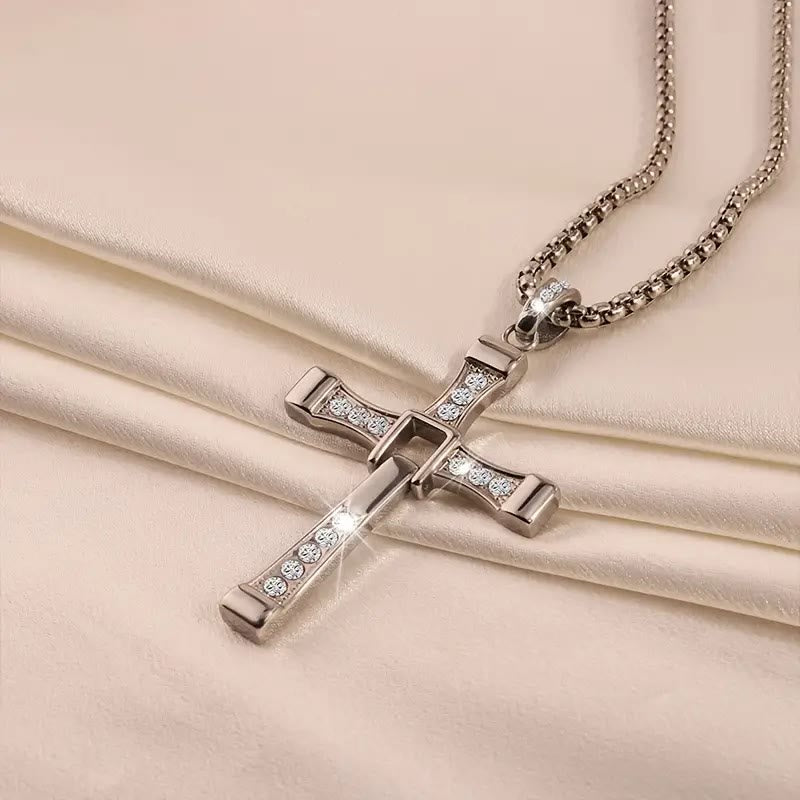 Collar de Cadena con Colgante de Cristal en Forma de Cruz
