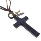 Collar de Cuero Ajustable con Cruz de Madera Vintage