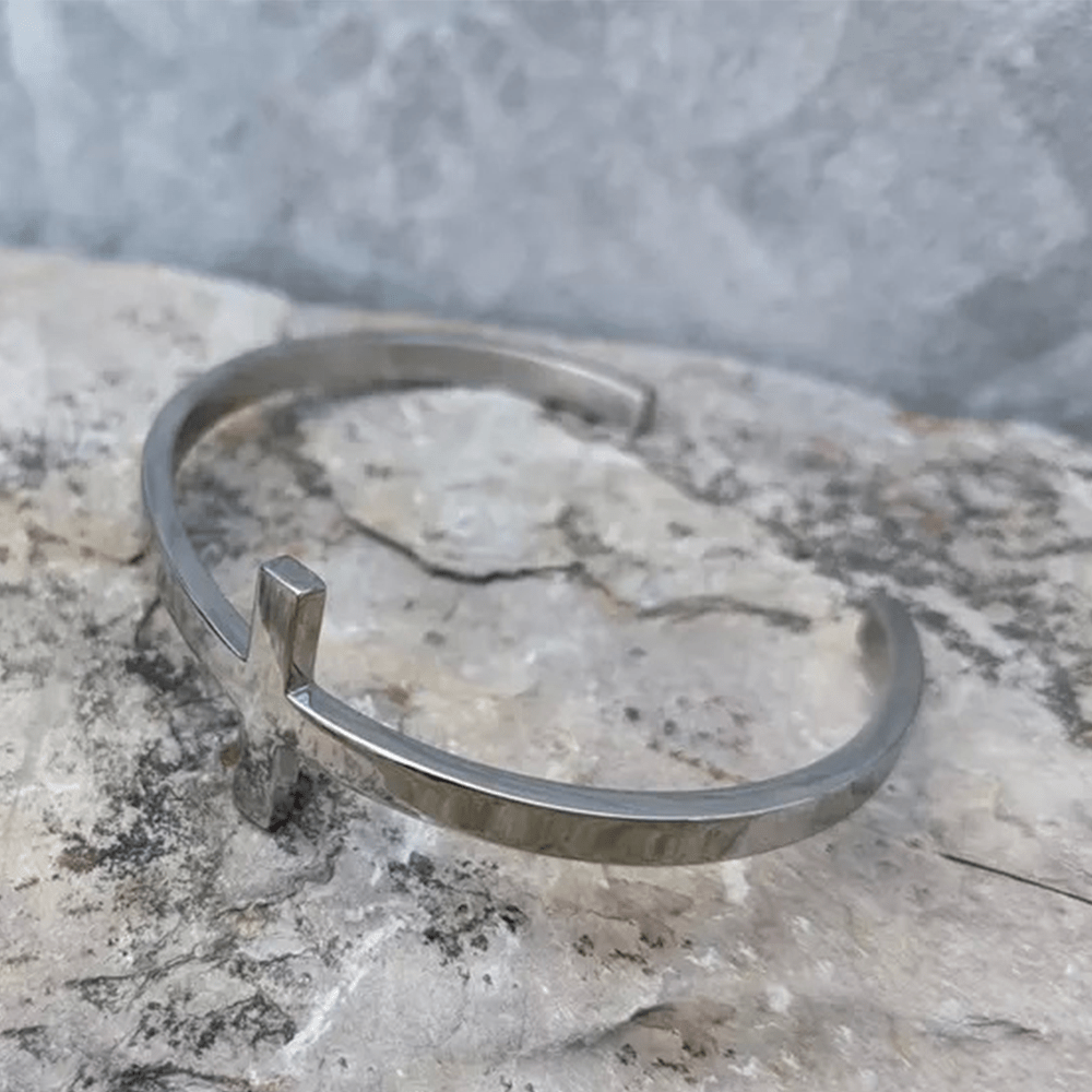 Pulsera de Religión con Brazalete de Cuff de Plata