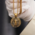 Collar con Símbolo de San Benito de Doble Cara
