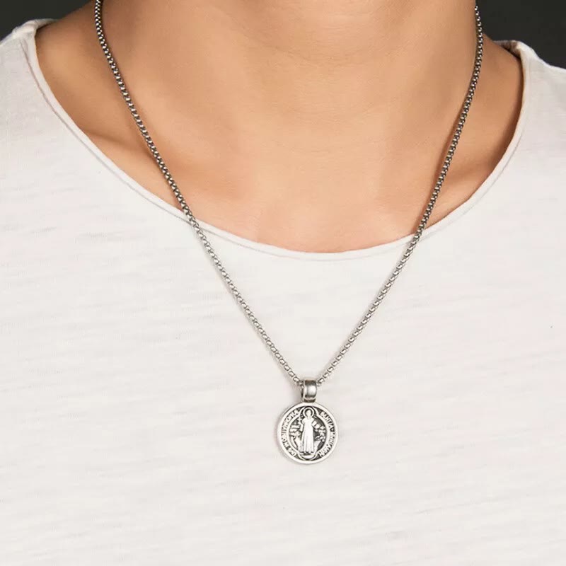 Collar con Símbolo de San Benito de Doble Cara