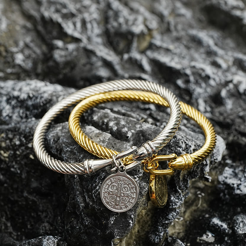 Pulsera de Cable Torcido de San Benito