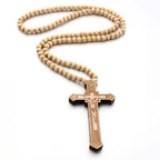 Collar de Madera con Cruz de Jesús