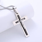 Collar de Titanio con Colgante de Crucifijo de Tres Capas Estilo Retro