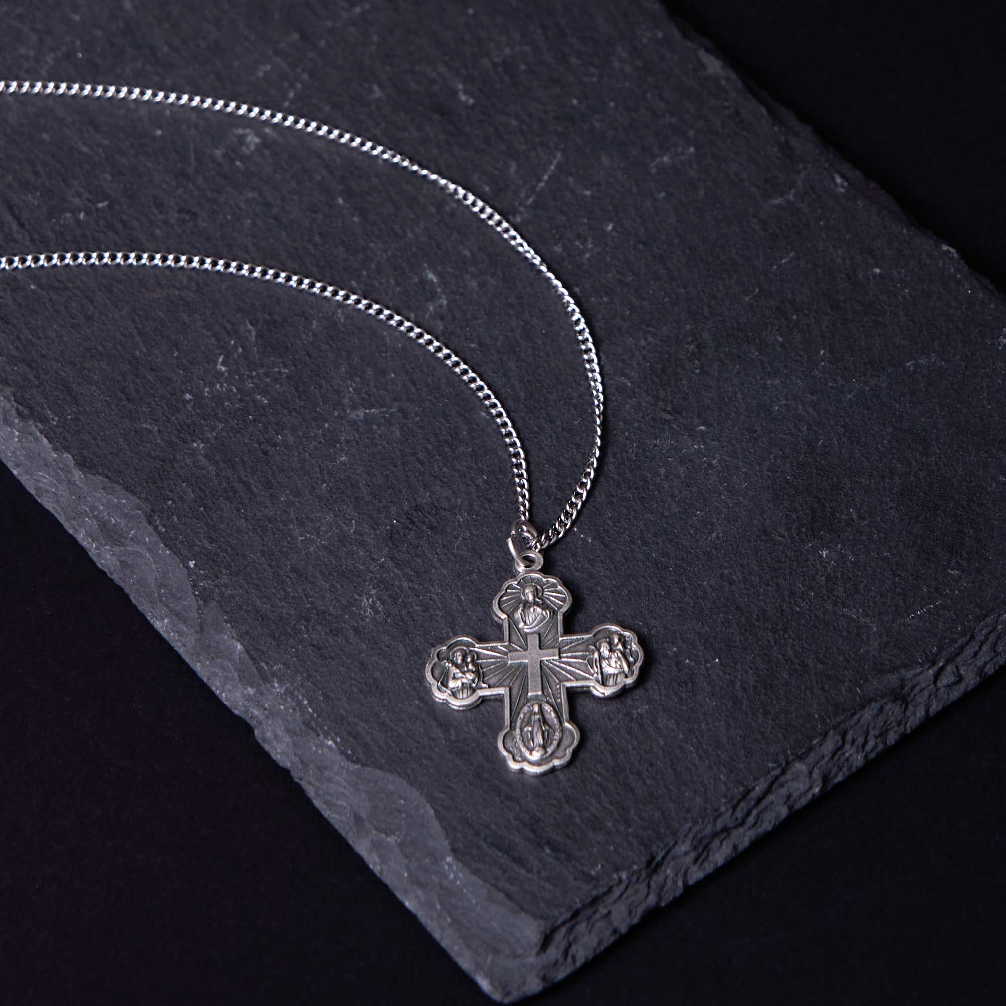 Collar de Aleación con Colgante de Cruz Cuádruple Carmelitano Clásico de Cinco en Uno