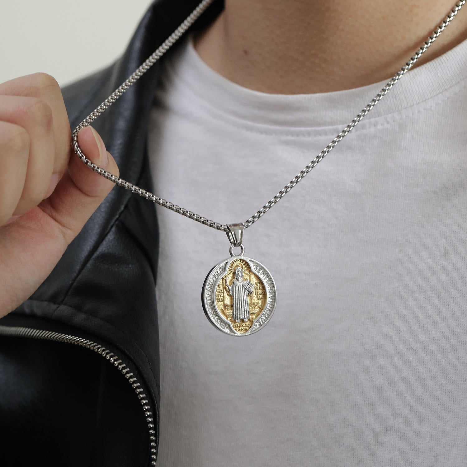 Collar de Medalla de Protección Sagrada de San Benito en Estilo Retro Clásico