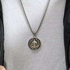 Collar de Medalla de Protección Sagrada de San Benito en Estilo Retro Clásico
