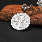 Collar de Medalla de Protección Sagrada de San Benito en Estilo Retro Clásico