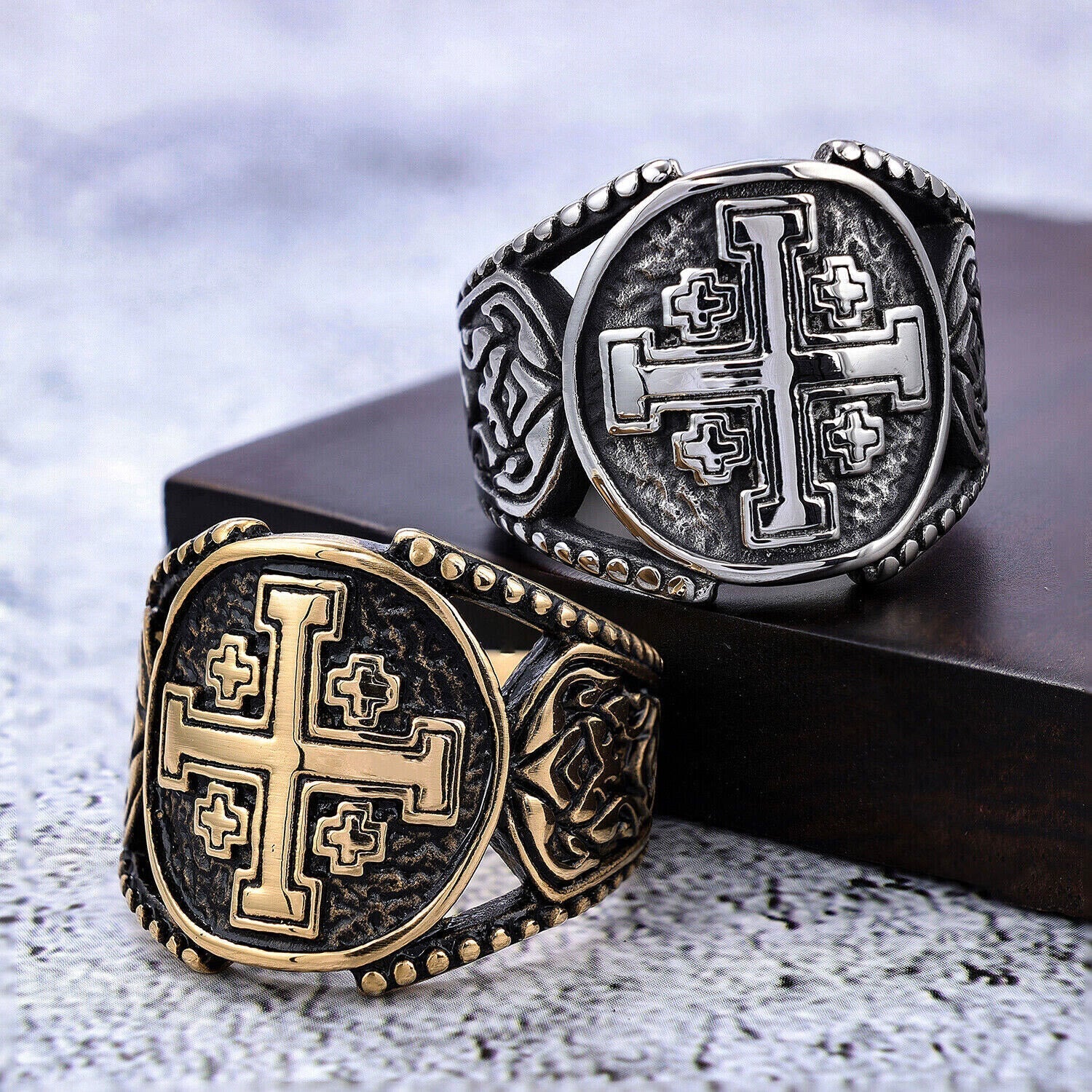 Anillo de Aleación con Símbolo de la Cruz de Jerusalén de Estilo Clásico