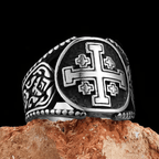 Anillo de Aleación con Símbolo de la Cruz de Jerusalén de Estilo Clásico