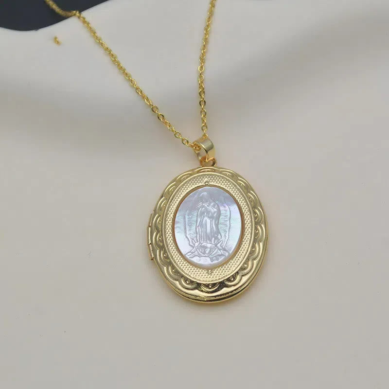 Collar de Medallón de Estilo Clásico de Nuestra Señora de Guadalupe