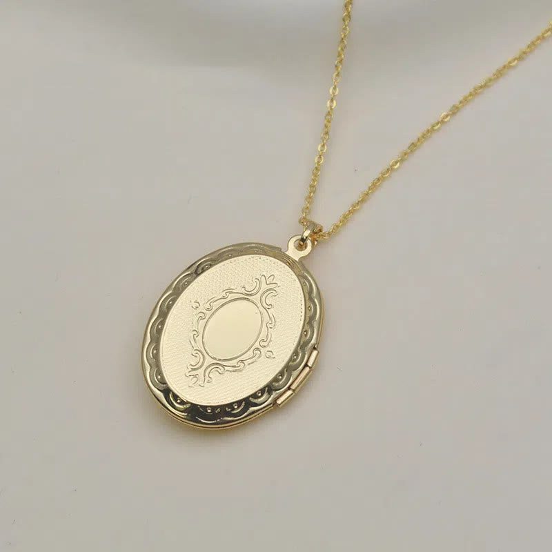 Collar de Medallón de Estilo Clásico de Nuestra Señora de Guadalupe