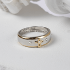 Anillo de Aleación de Cruz de Oro Bicolor de Estilo Moderno (Hecho en Tierra Santa)