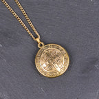 Collar de Colgante con Símbolo de San Benito de Estilo Clásico (3 colores)