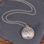 Collar con Colgante del Símbolo de San Benito de Estilo Clásico (3 colores)