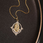 Collar de Péndulo de Gemas de Nuestra Señora de Guadalupe Estilo Lujo