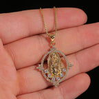 Collar de Péndulo de Gemas de Nuestra Señora de Guadalupe Estilo Lujo