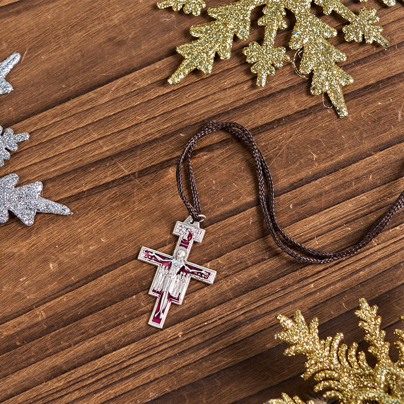 Collar con Colgante de la Cruz de San Damiano de San Francisco | Un Símbolo de Fe y Paz