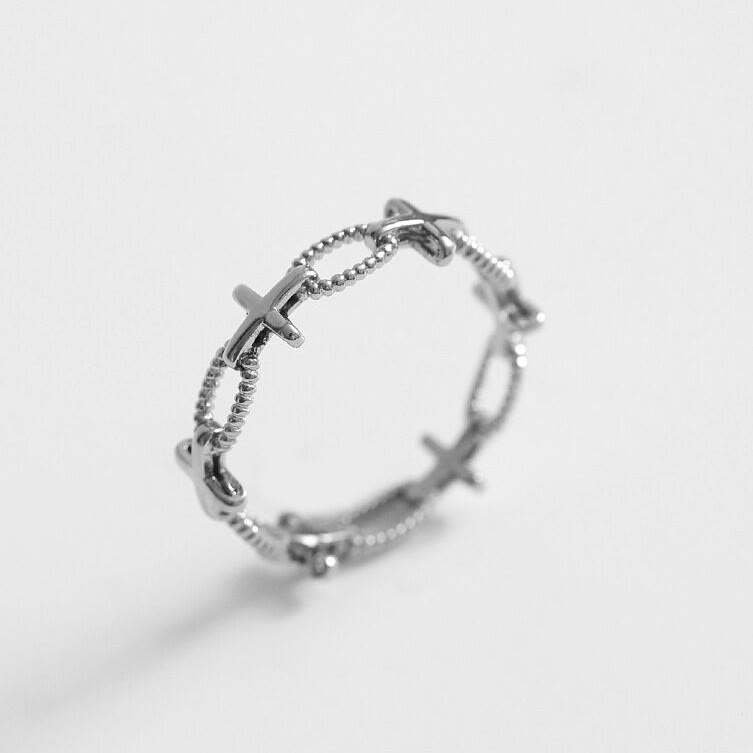 Anillo de Fe Grabado en Acero Inoxidable de Estilo Retro Minimalista