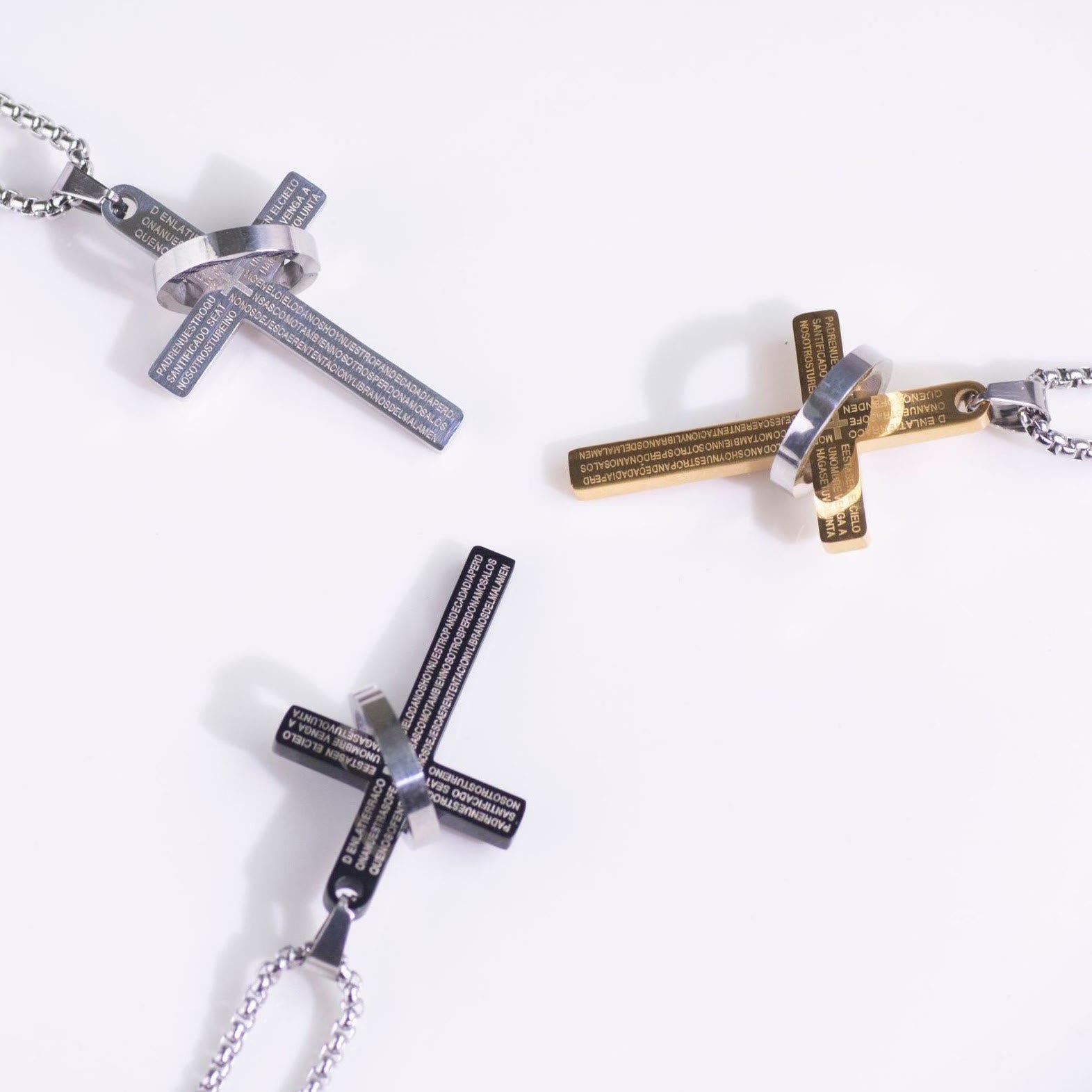 Collar Minimalista con Cruz de Versículo Bíblico y Anillo de Fe