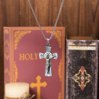 Collar de Pendiente de Cruz de Jesús de Acero de Titanio con Patrón de Árbol de Estilo Retro