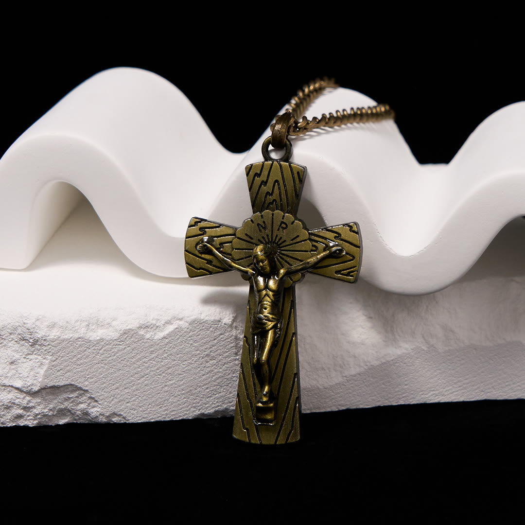 Collar de Pendiente de Cruz de Jesús de Acero de Titanio con Patrón de Árbol de Estilo Retro