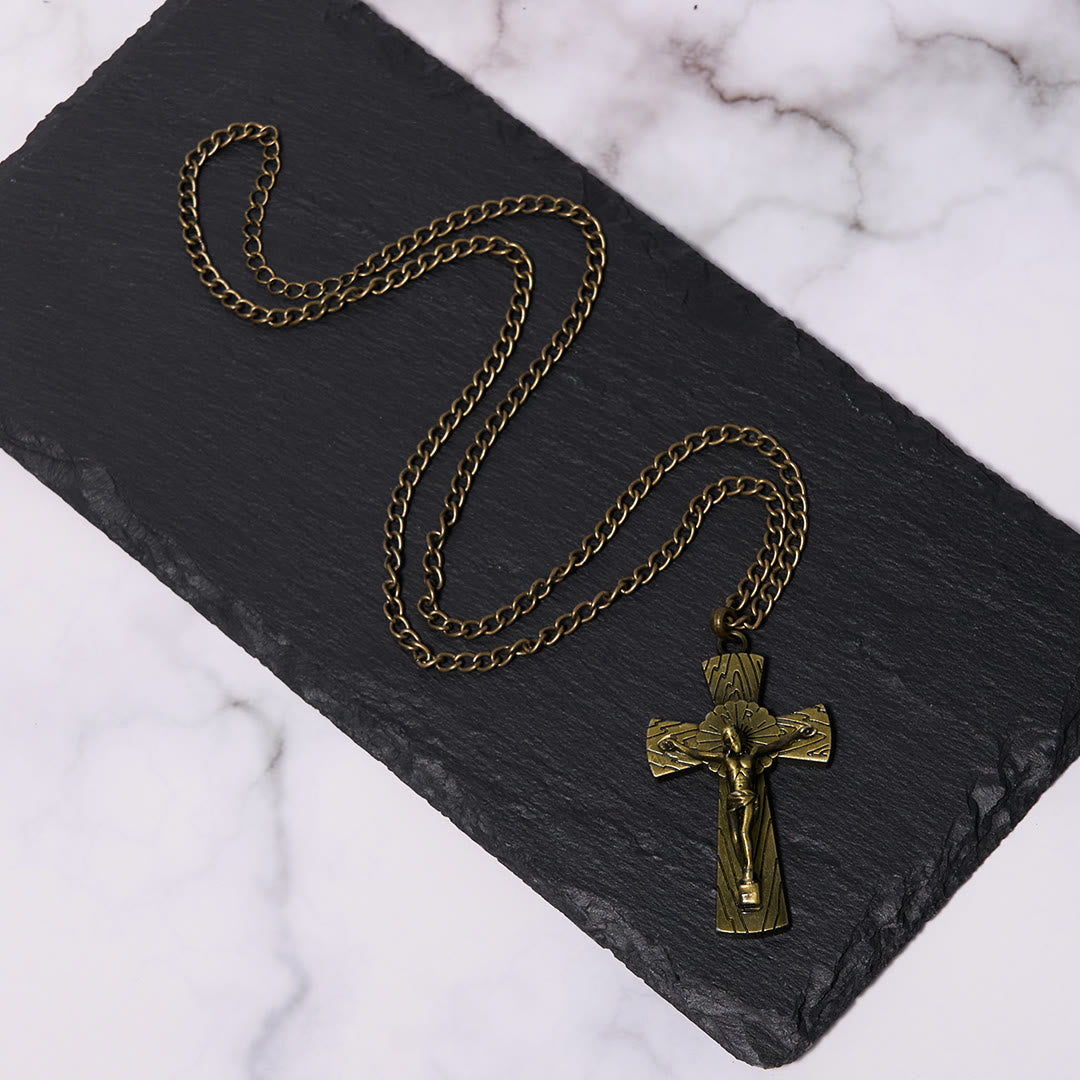 Collar de Pendiente de Cruz de Jesús de Acero de Titanio con Patrón de Árbol de Estilo Retro