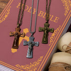 Collar de Pendiente de Cruz de Jesús de Acero de Titanio con Patrón de Árbol de Estilo Retro