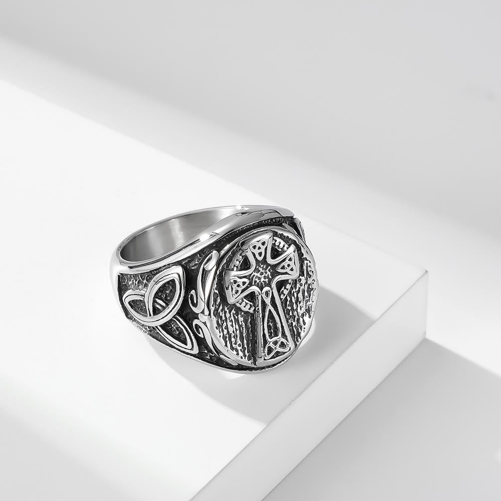 Anillo Cruz Celta Fe Eterna - Un Símbolo de Devoción Atemporal