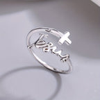Anillo de Jesús y Cruz: Un Testimonio Simple pero Profundo de Fe
