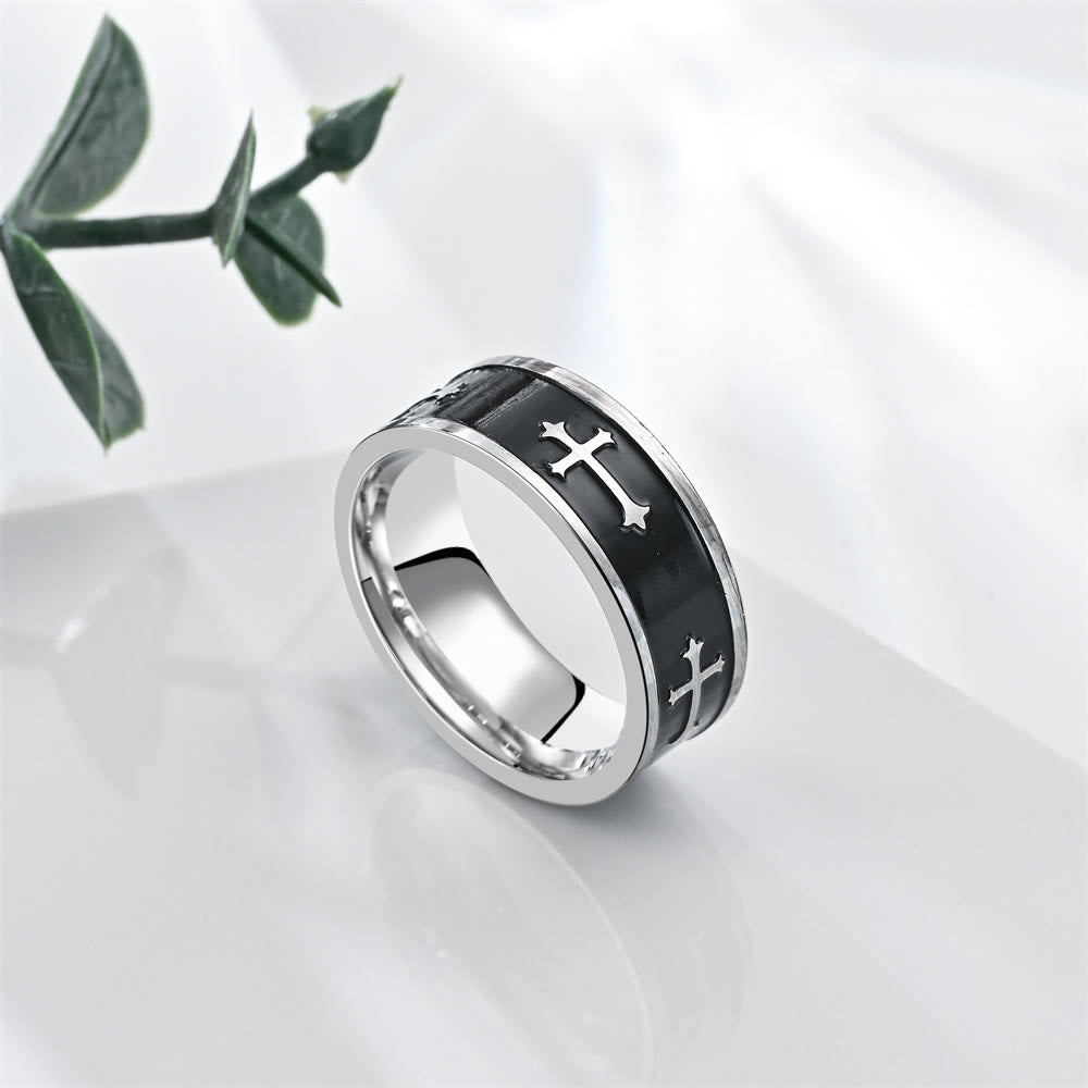 El Anillo Cruz Moderno y Minimalista: Un Símbolo de Fe y Estilo