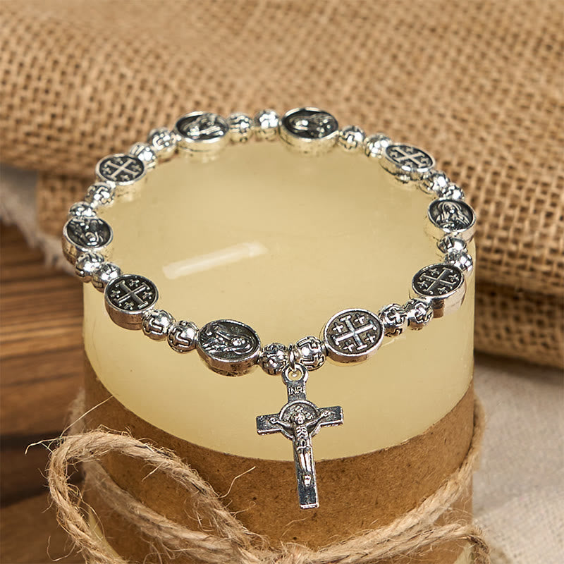 Medalla de Nuestra Señora Símbolo Sagrado Cruz Metal Pulsera: Un Token de Devoción