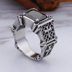 Cruz de Piedra Preciosa Roja y Negra - Anillo de Pareja Embellecido: Un Símbolo de Fe y Estilo