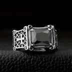 Cruz de Piedra Preciosa Roja y Negra - Anillo de Pareja Embellecido: Un Símbolo de Fe y Estilo