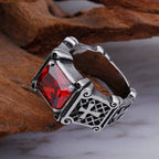Cruz de Piedra Preciosa Roja y Negra - Anillo de Pareja Embellecido: Un Símbolo de Fe y Estilo