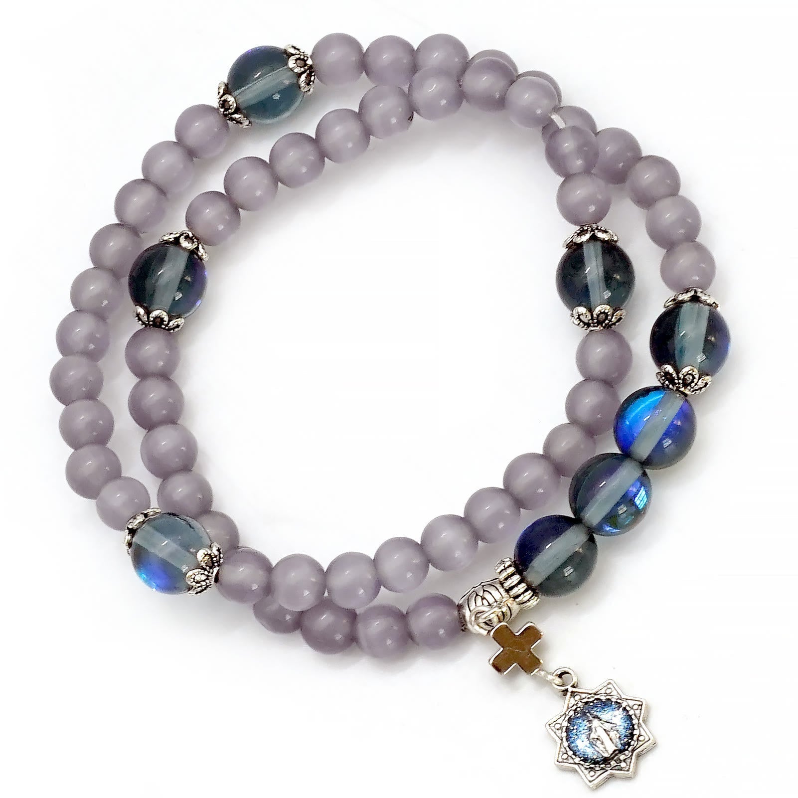 Pulsera Ajustable Minimalista con Piedras de Ojo de Gato Multicolores y Medalla Milagrosa