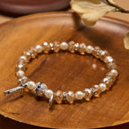 Pulsera de Cristal Transparente Moderna con Crucifijo y Medalla Milagrosa: Declaración de Fe Contemporánea
